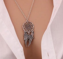 2016 Best Deal Fashion Retro Women  Tassels Feather Pendant Necklace Jewelry Bohemia Dream Catcher Pendant Chain Necklace Gift
